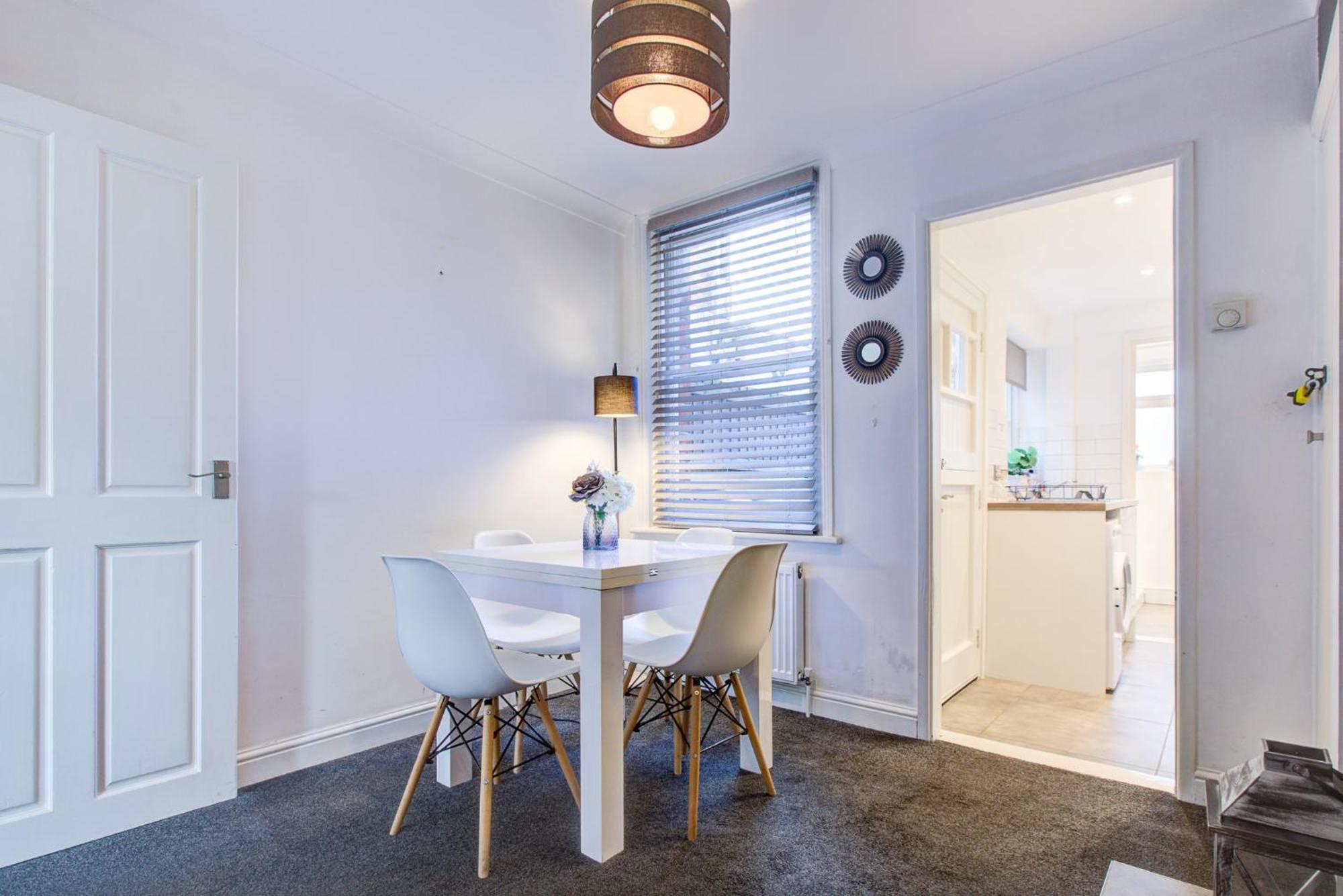 'Number 11' Central Colchester - Super Convenient 2 X Double Bed 1 X Single Bed Cottage Plus Office & Garden, 8 Min Walk Nth Station & Town Ctr, 2 Min Walk Local Shops & Restaurants Zewnętrze zdjęcie