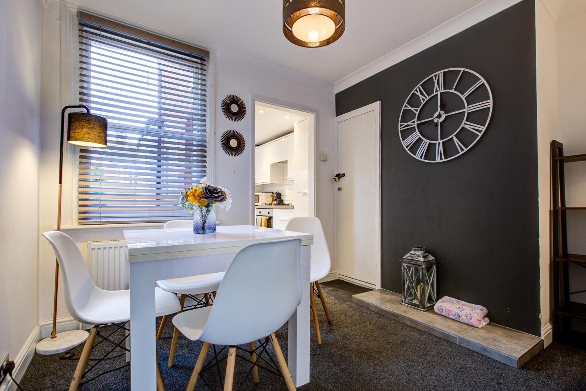 'Number 11' Central Colchester - Super Convenient 2 X Double Bed 1 X Single Bed Cottage Plus Office & Garden, 8 Min Walk Nth Station & Town Ctr, 2 Min Walk Local Shops & Restaurants Zewnętrze zdjęcie